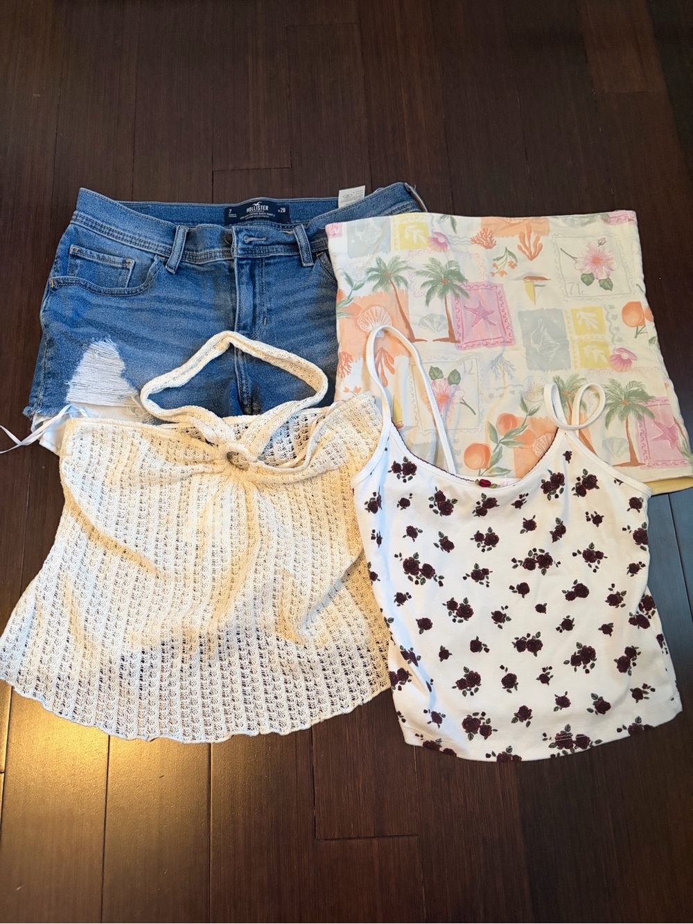 Summer Clothes Lot - Hollister, Garage, H&M (size medium)